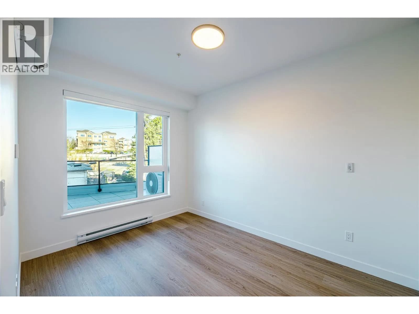 #314 1380 Pridham Avenue, Kelowna, BC photo 3