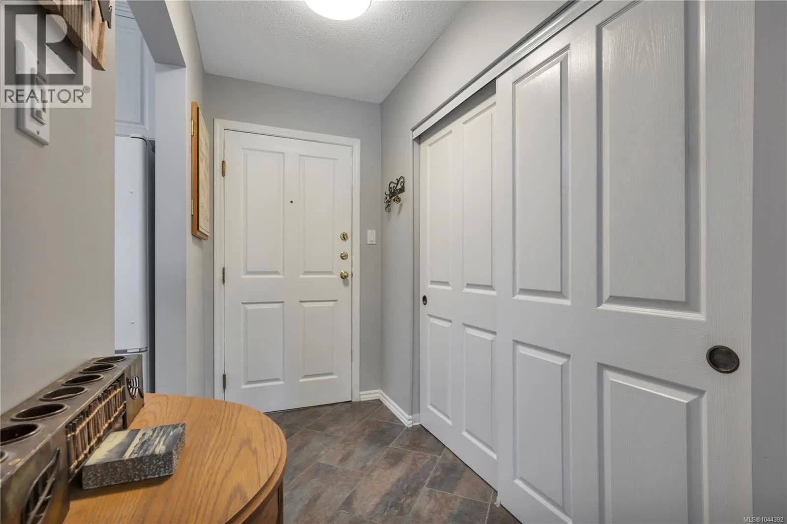 #204 770 Poplar St, Nanaimo, BC photo 3