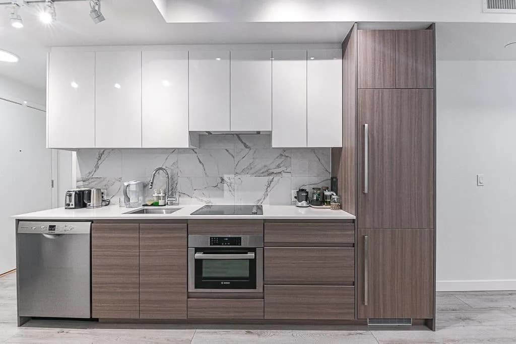 #1714 10626 CITY PARKWAY, Surrey, BC photo 3