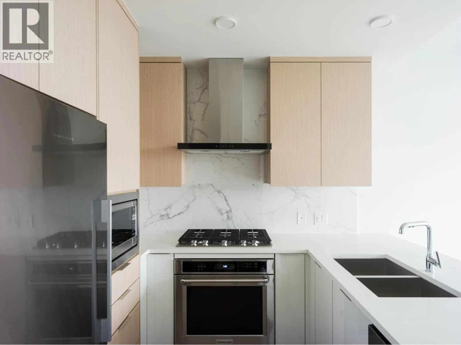 699 WHITING WAY, Coquitlam