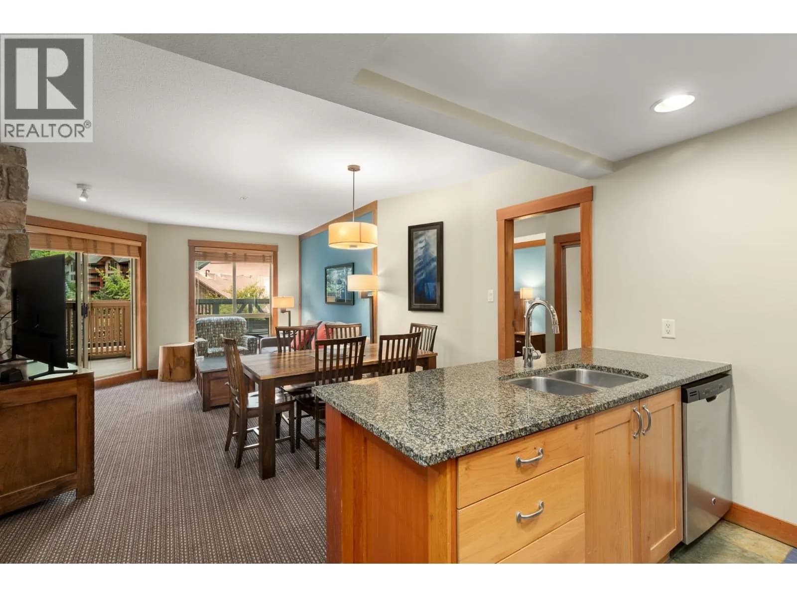 #323C 2036 LONDON LANE, Whistler, BC photo 3