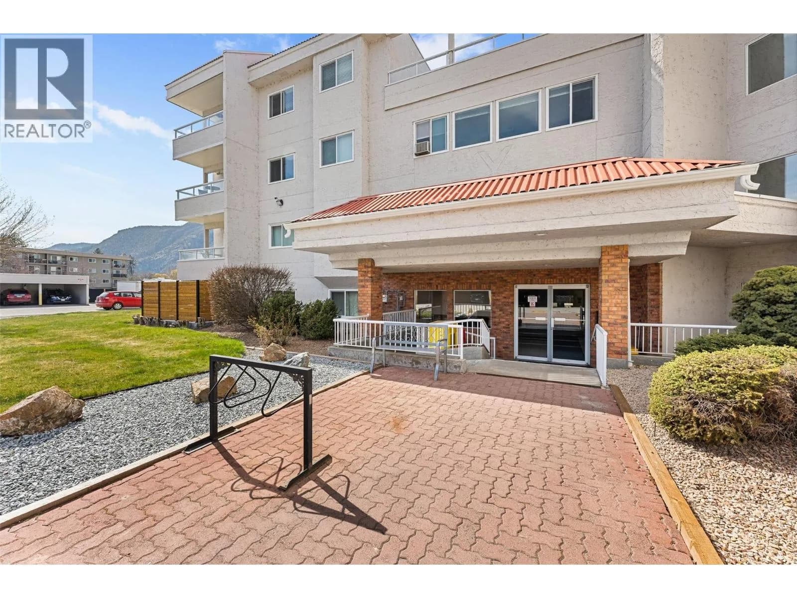 284 Yortkton Avenue, Penticton