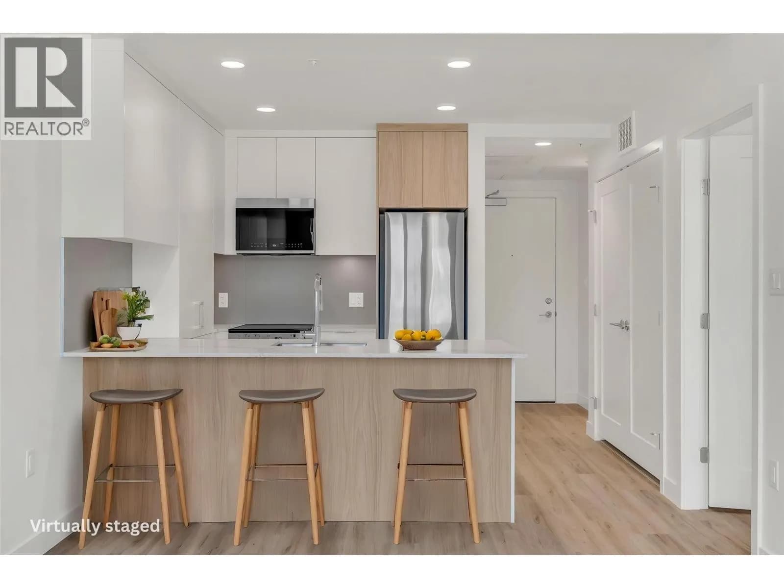 #315 271 Wylie Street, Penticton, BC photo 4