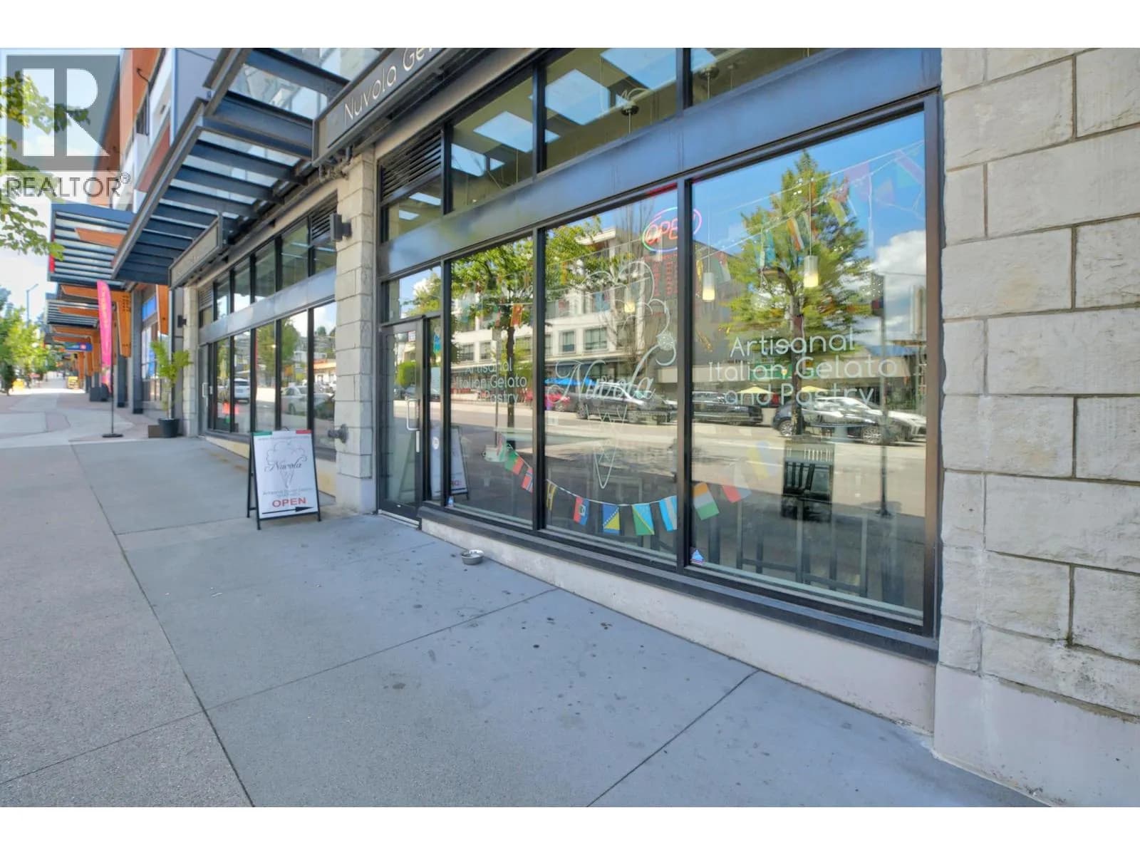#202 4710 HASTINGS STREET, Burnaby, BC photo 2