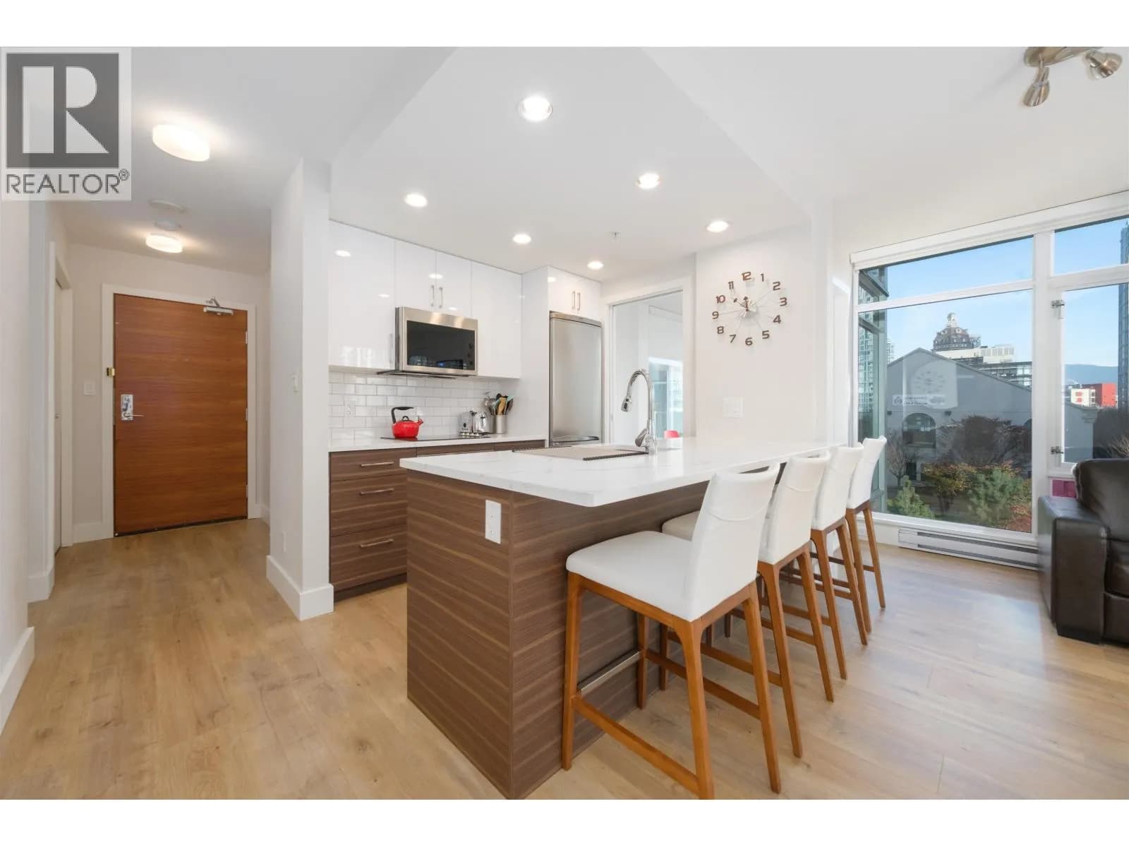 161 W GEORGIA STREET, Vancouver