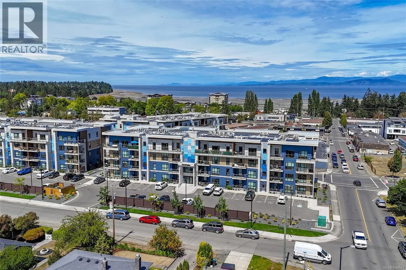 #106 120 Jensen Ave W, Parksville, BC photo 2