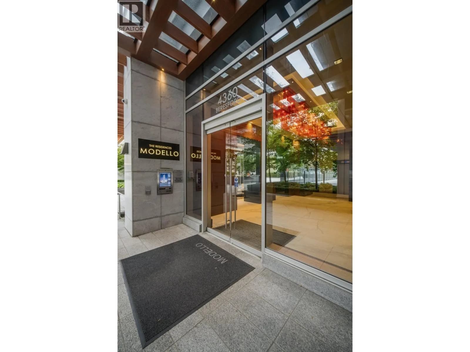 #2305 4360 BERESFORD STREET, Burnaby, BC photo 2