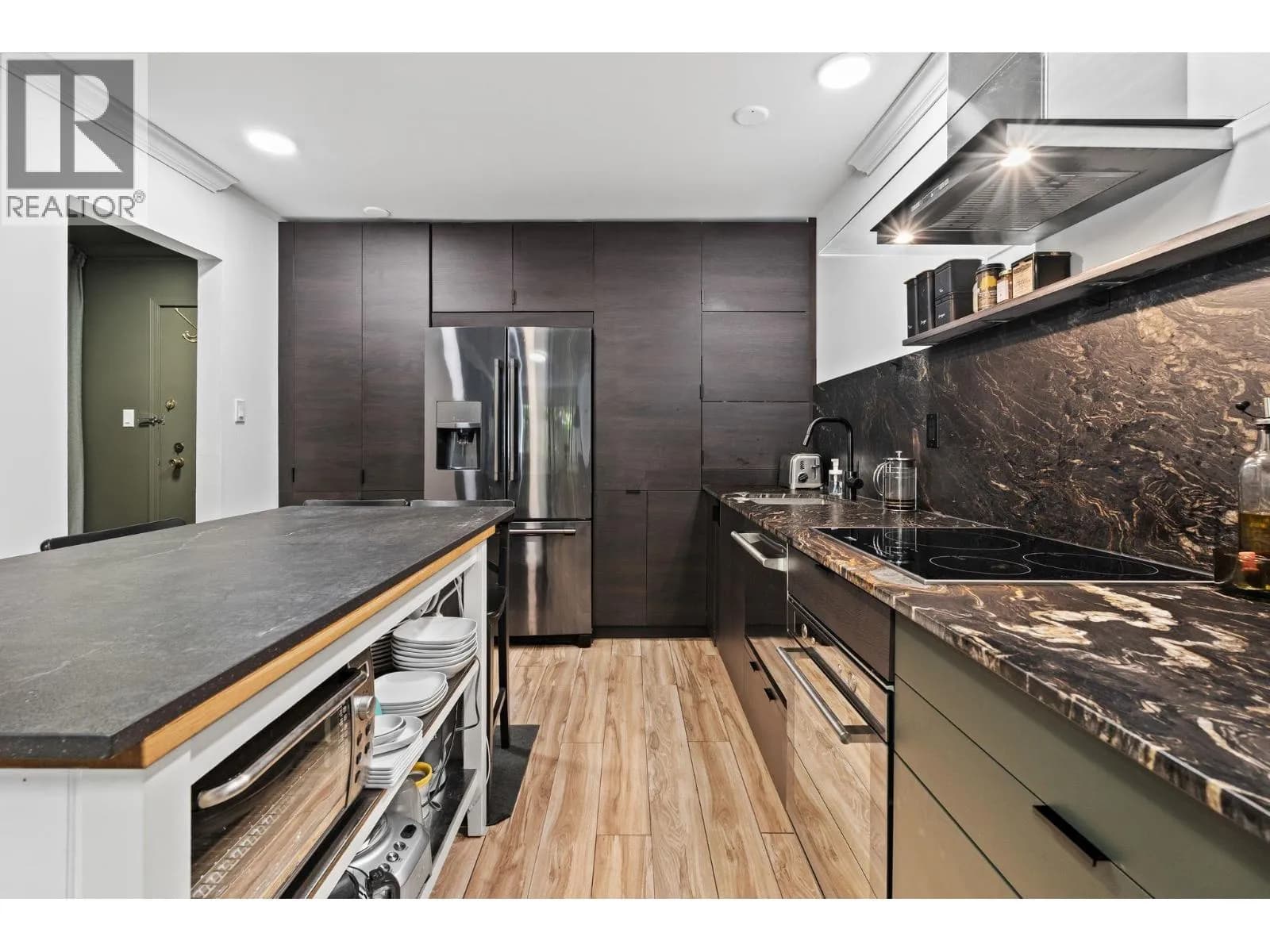 #106 1710 W 13TH AVENUE, Vancouver, BC photo 2