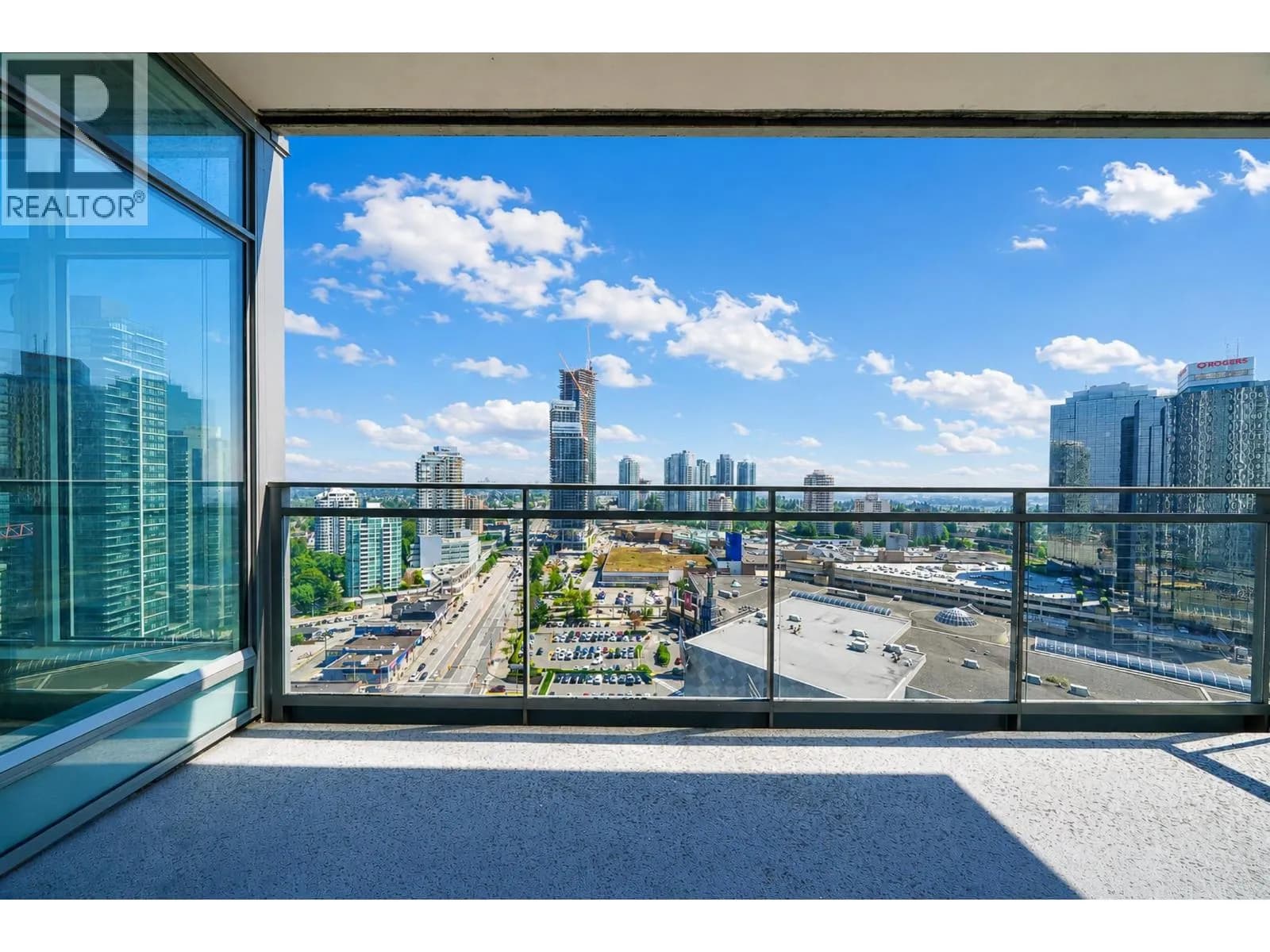 4688 KINGSWAY, Burnaby