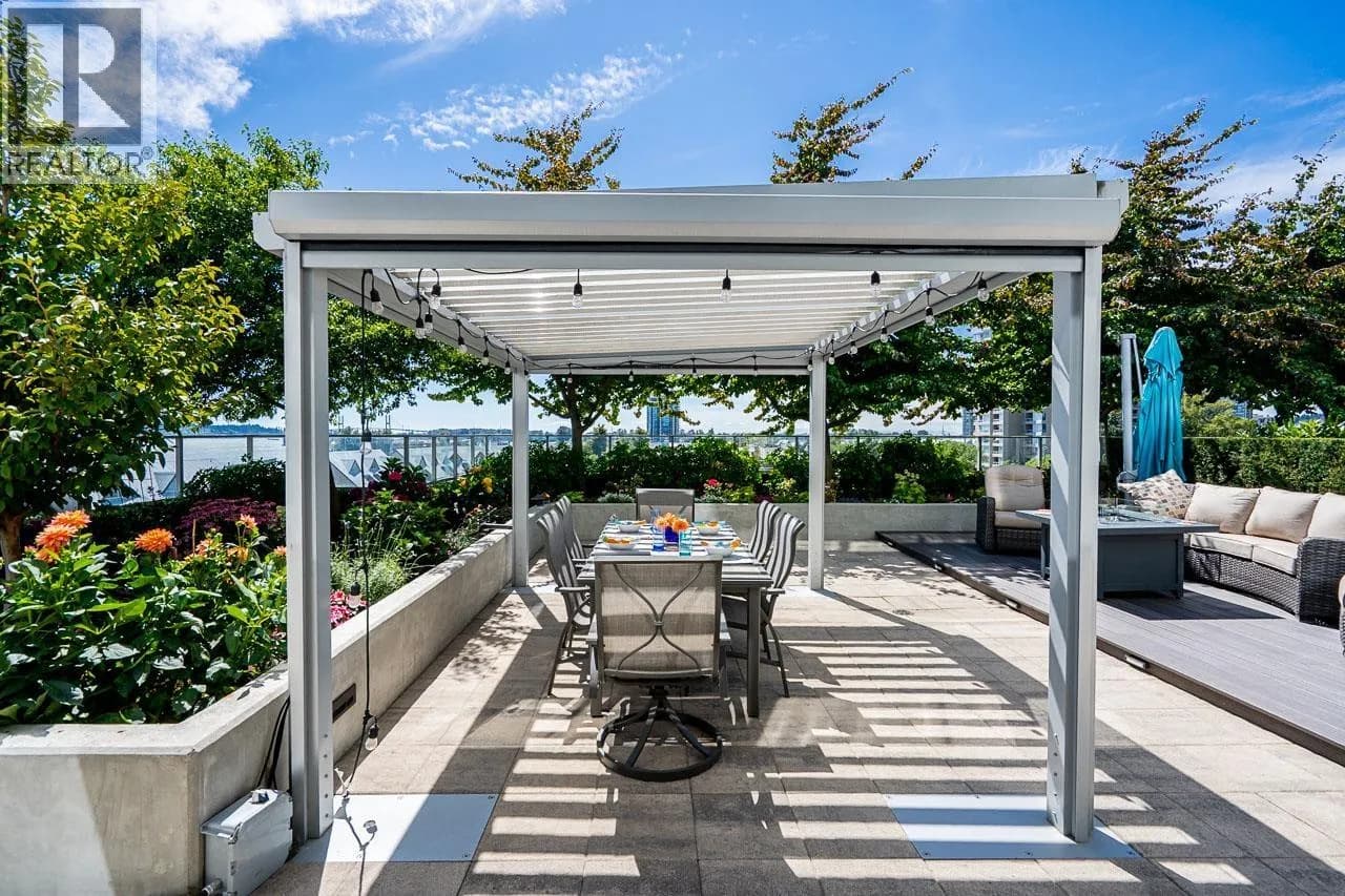 988 QUAYSIDE DRIVE, New Westminster