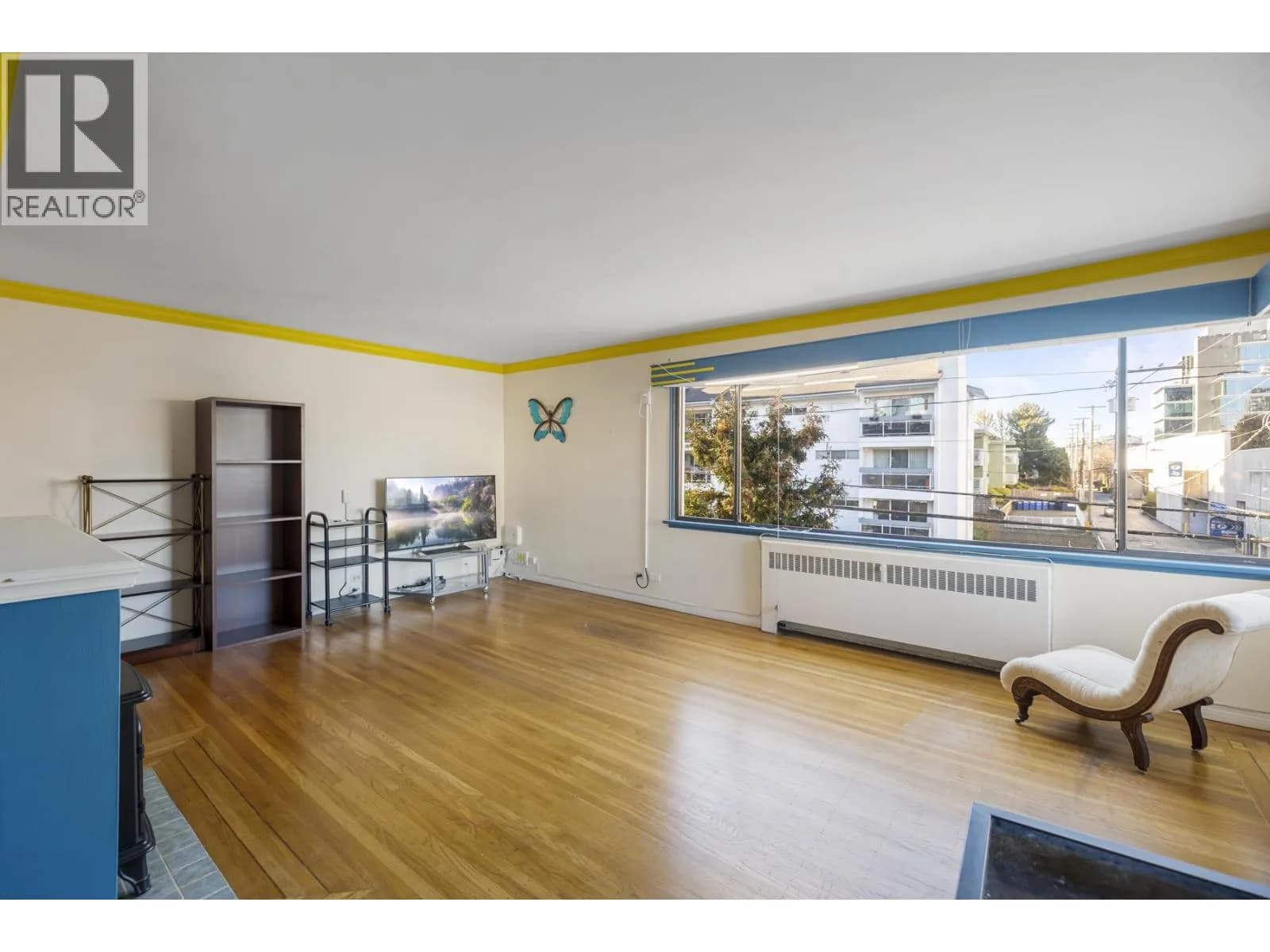 #205 1695 W 10TH AVENUE, Vancouver, BC photo 2