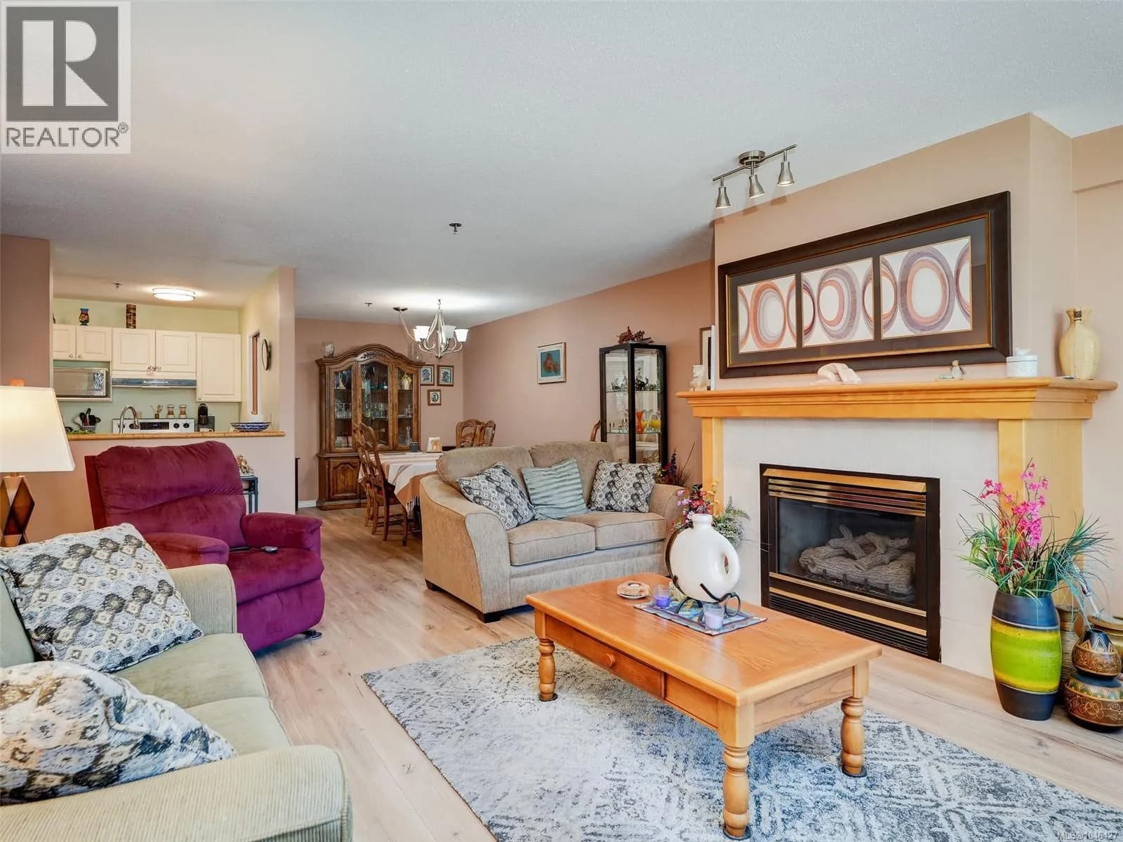 #305 3009 Brittany Dr, Langford, BC photo 3
