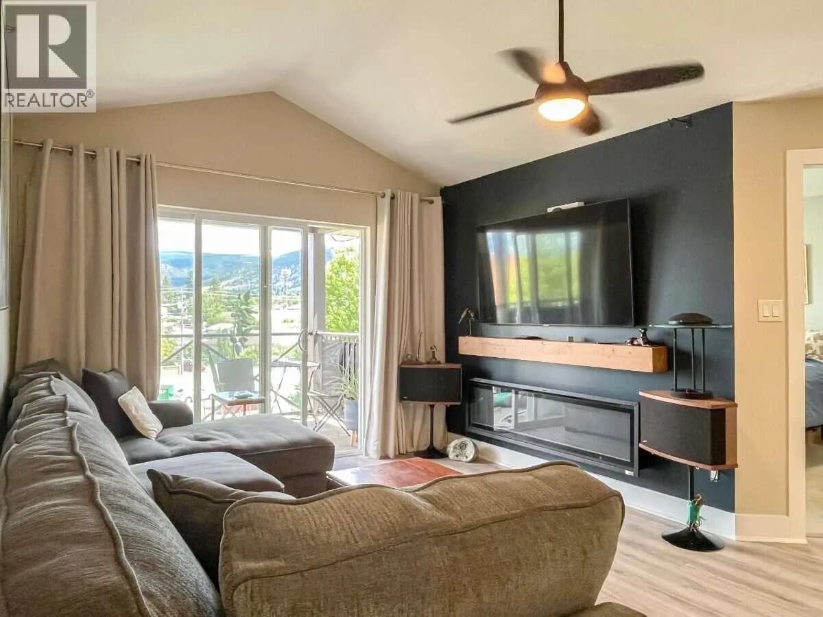 246 HASTINGS Avenue, Penticton