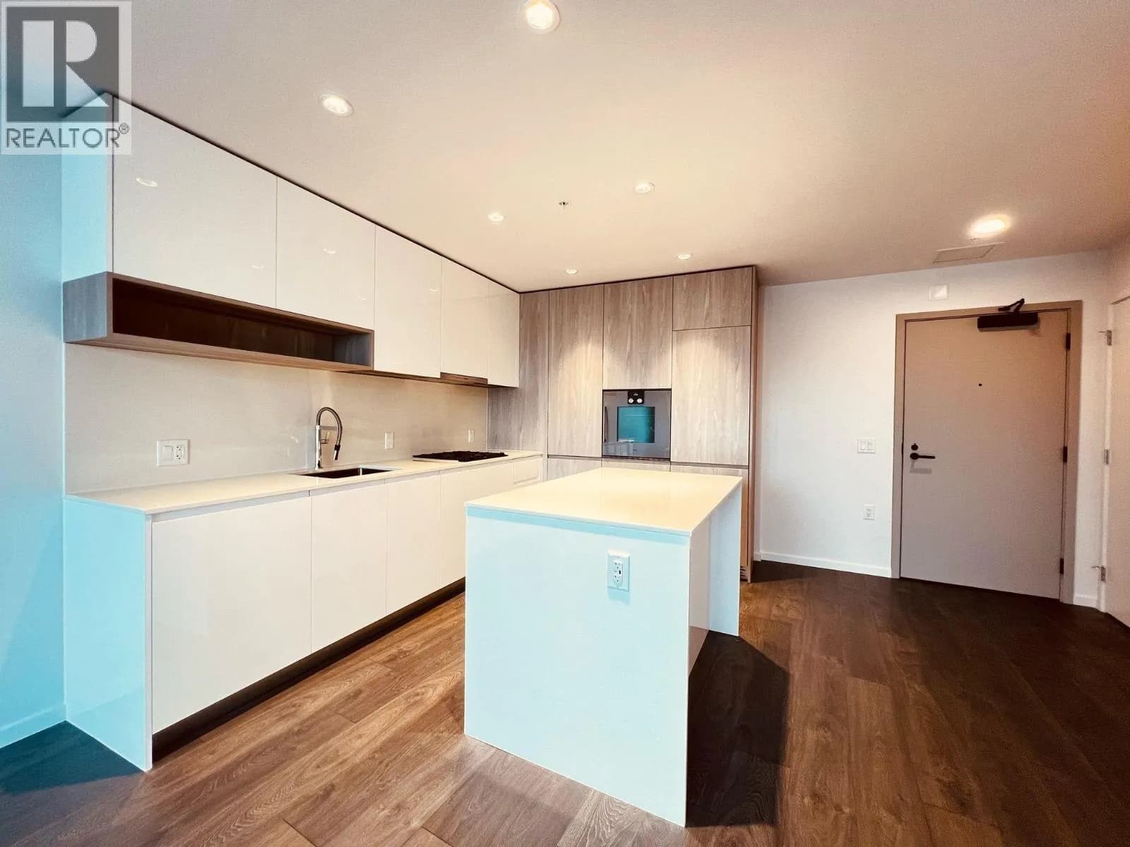 6808 MINORU BOULEVARD, Richmond