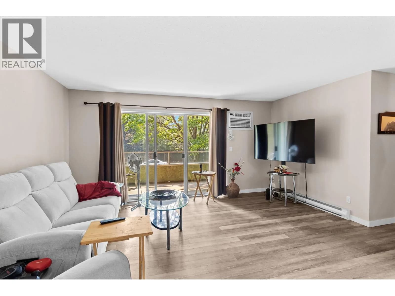 #204 780 Houghton Road, Kelowna, BC photo 2