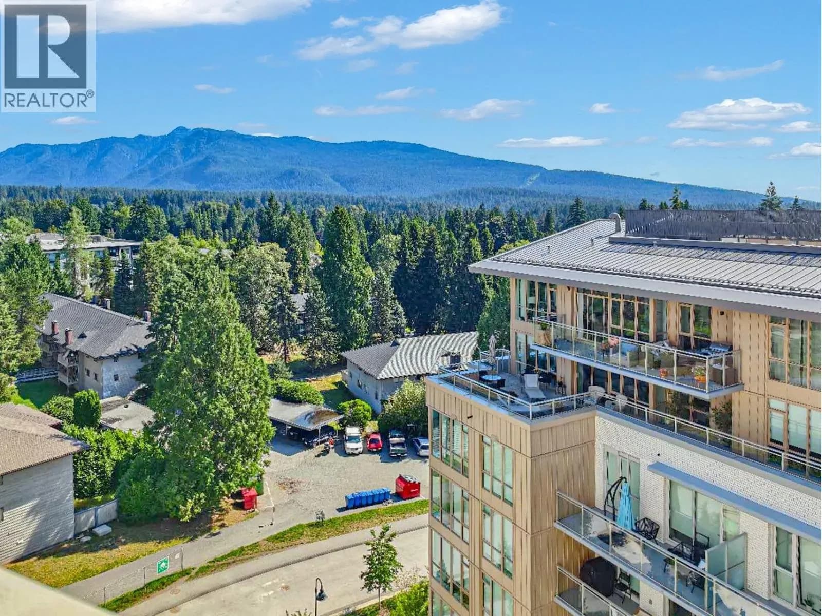 2375 EMERY COURT, North Vancouver