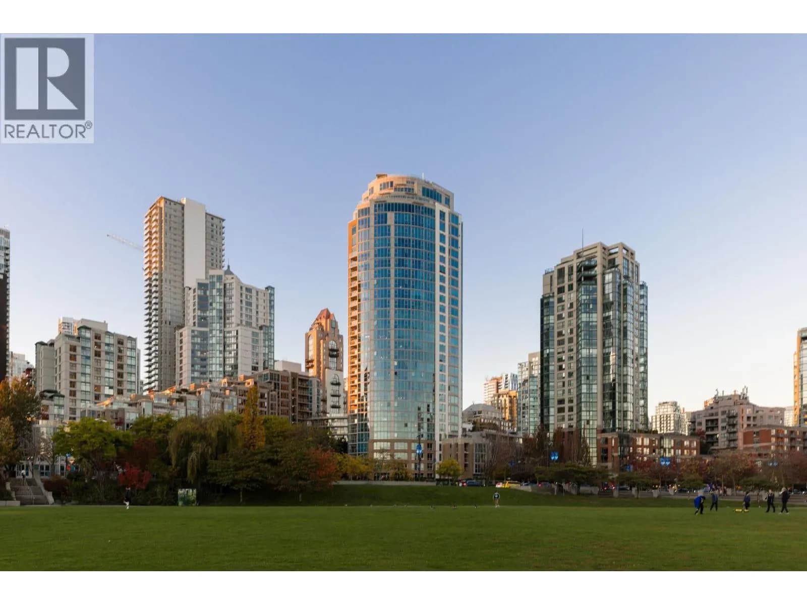 #2101 388 DRAKE STREET, Vancouver, BC photo 2