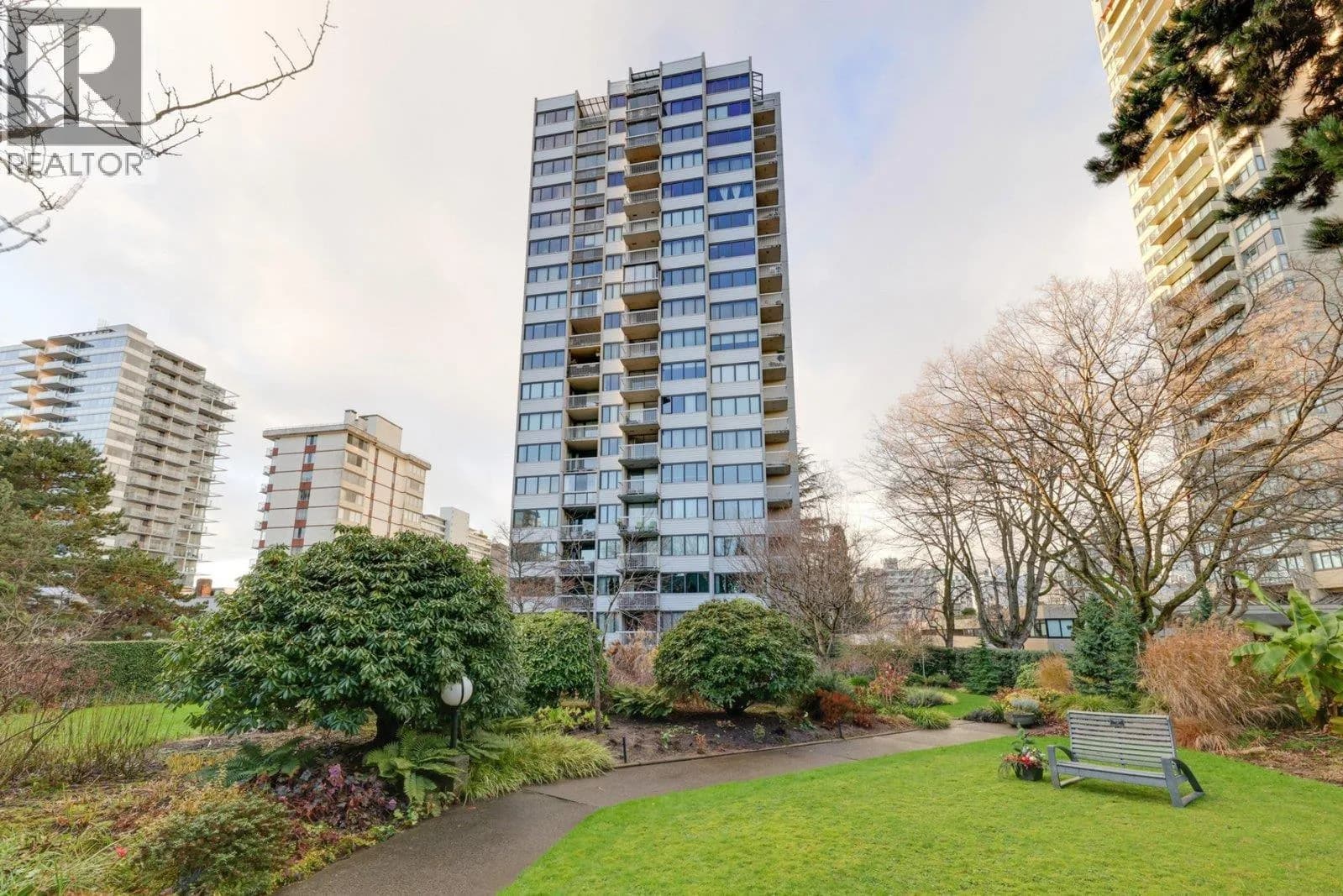 #606 1740 COMOX STREET, Vancouver, BC photo 2