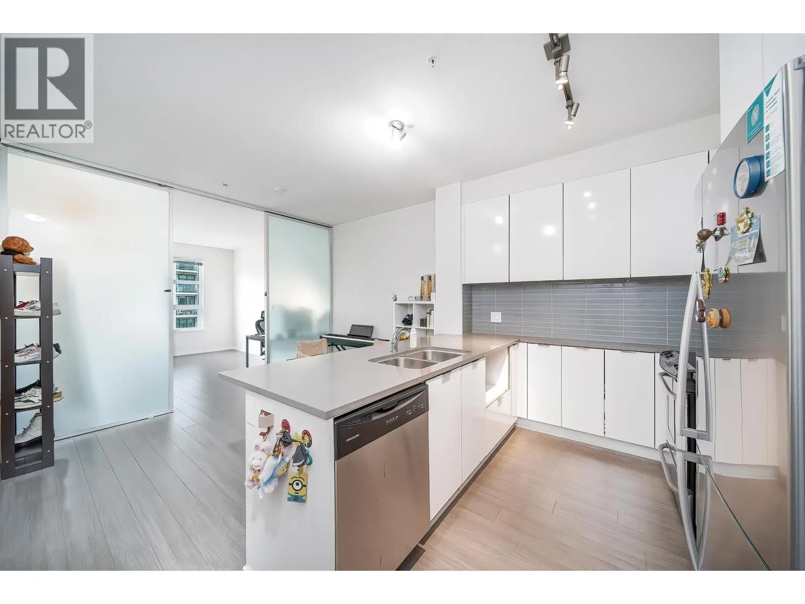 #310 9877 UNIVERSITY CRESCENT, Burnaby, BC photo 3