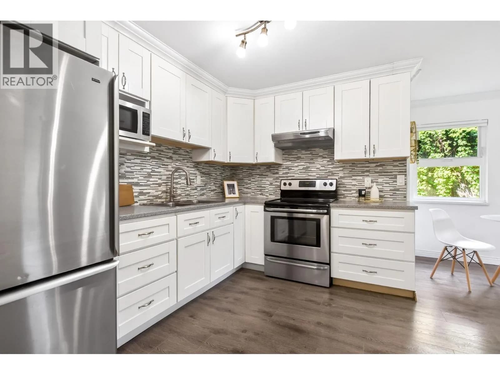 #105 1122 KING ALBERT AVENUE, Coquitlam, BC photo 3