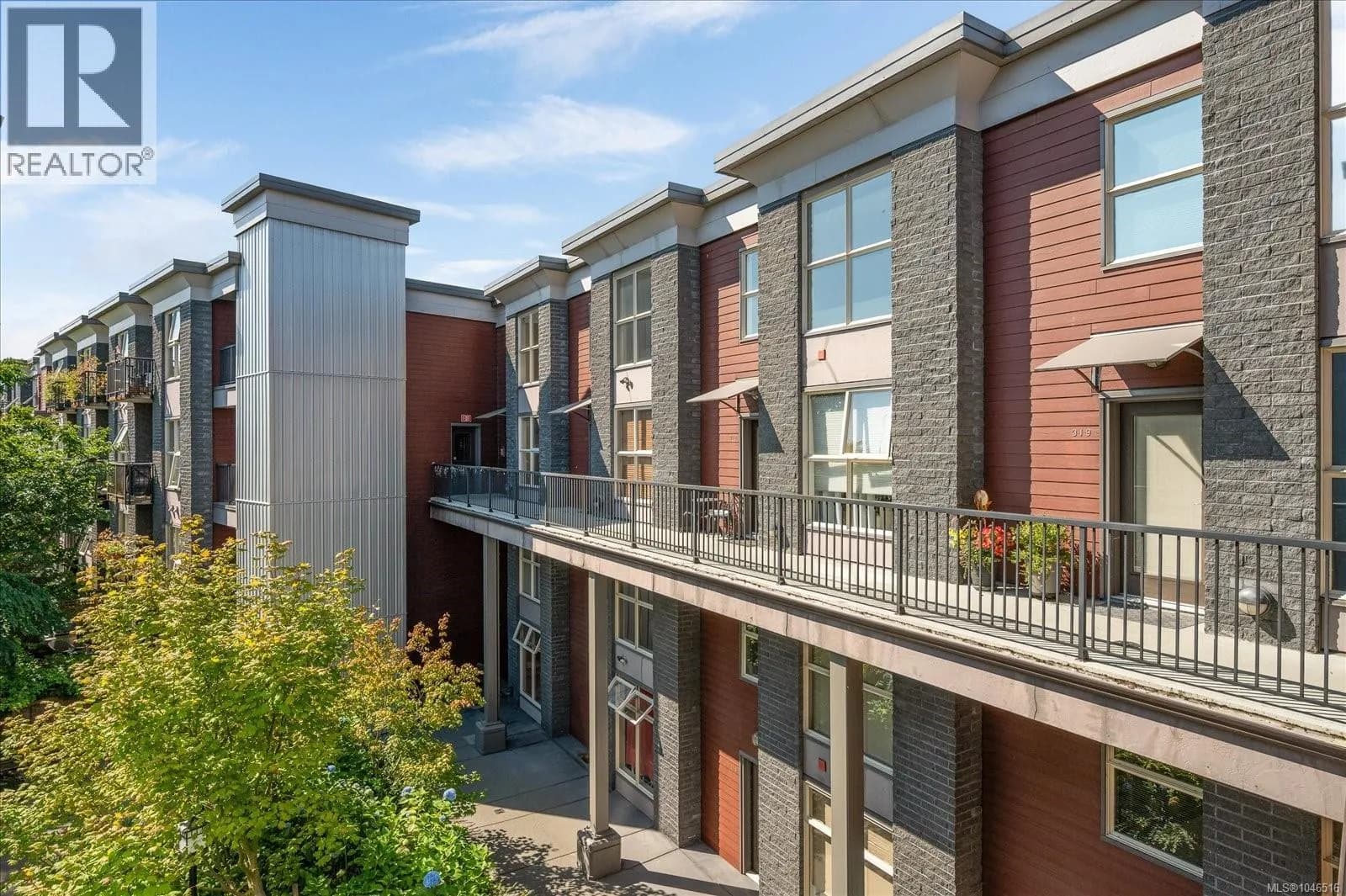 #316 555 Franklyn St, Nanaimo, BC photo 1