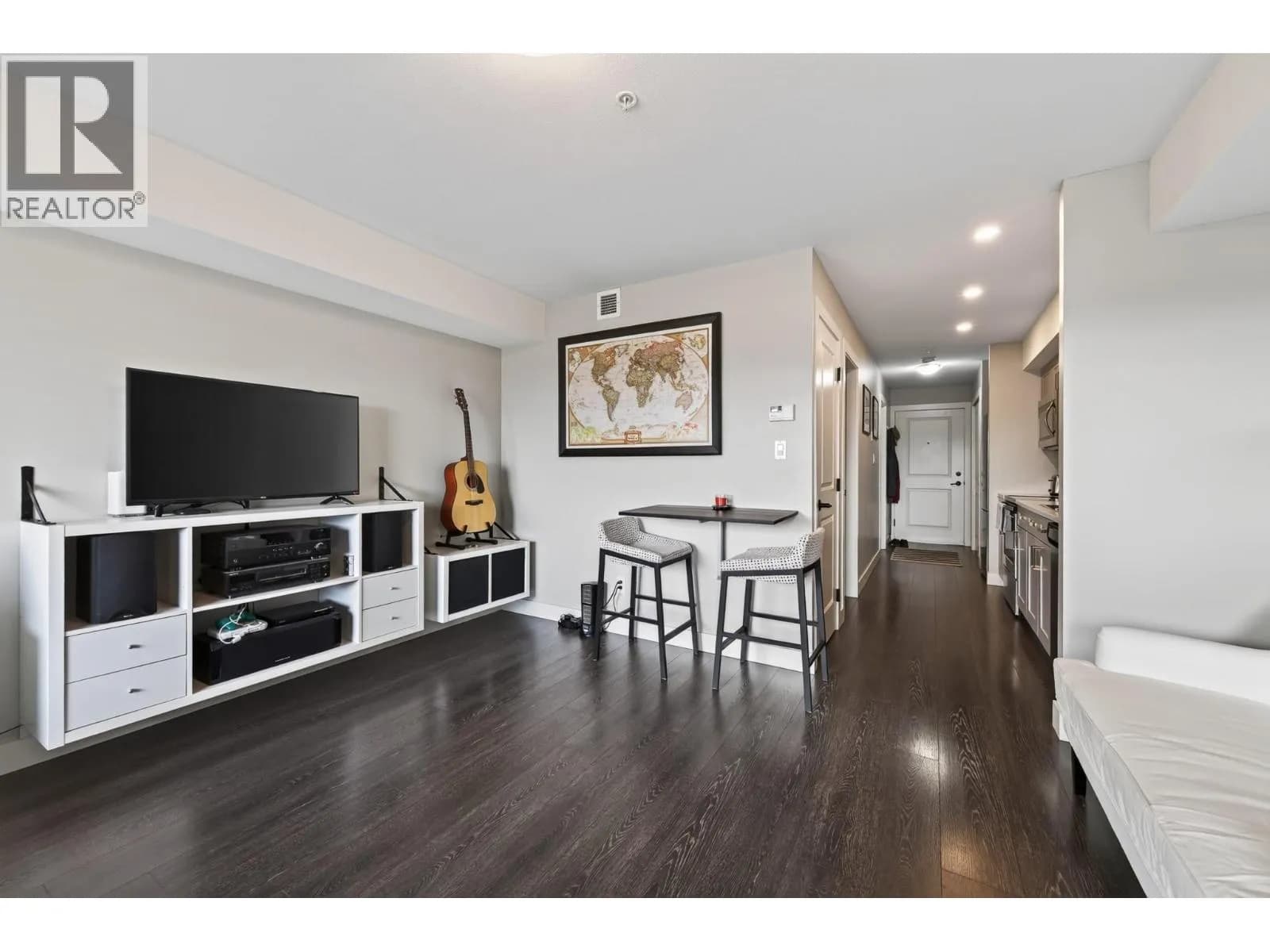 #322 5170 Dallas Drive, Kamloops, BC photo 2