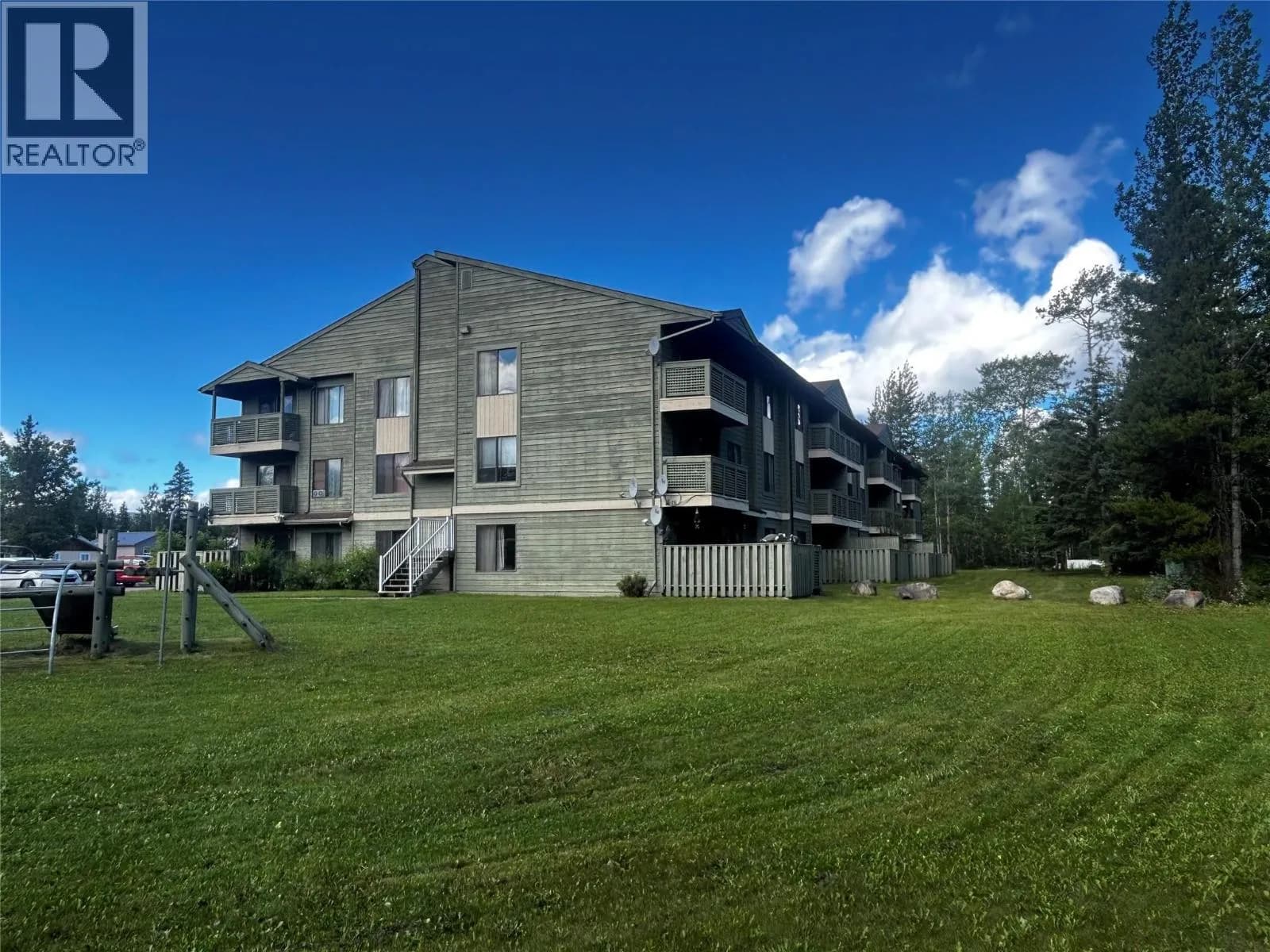 185 CHAMBERLAIN Crescent, Tumbler Ridge