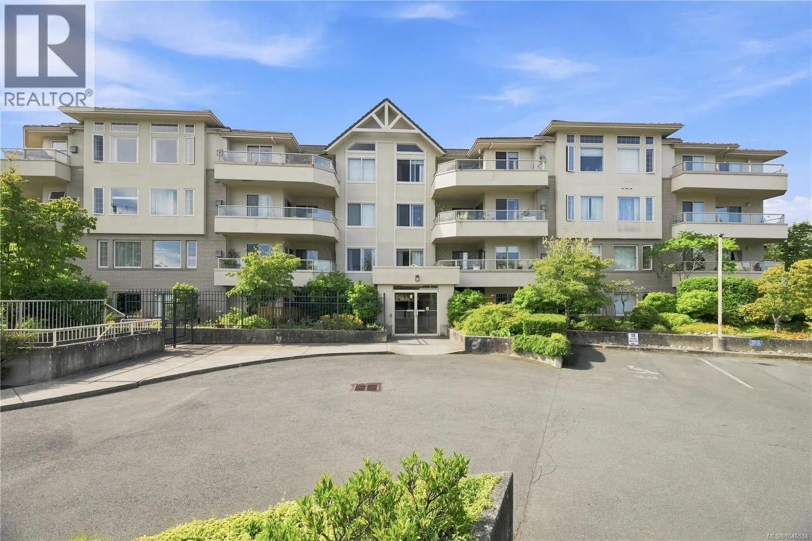 3700 Carey Rd, Saanich