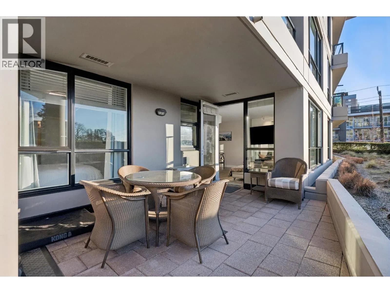 160 W 3RD STREET, North Vancouver