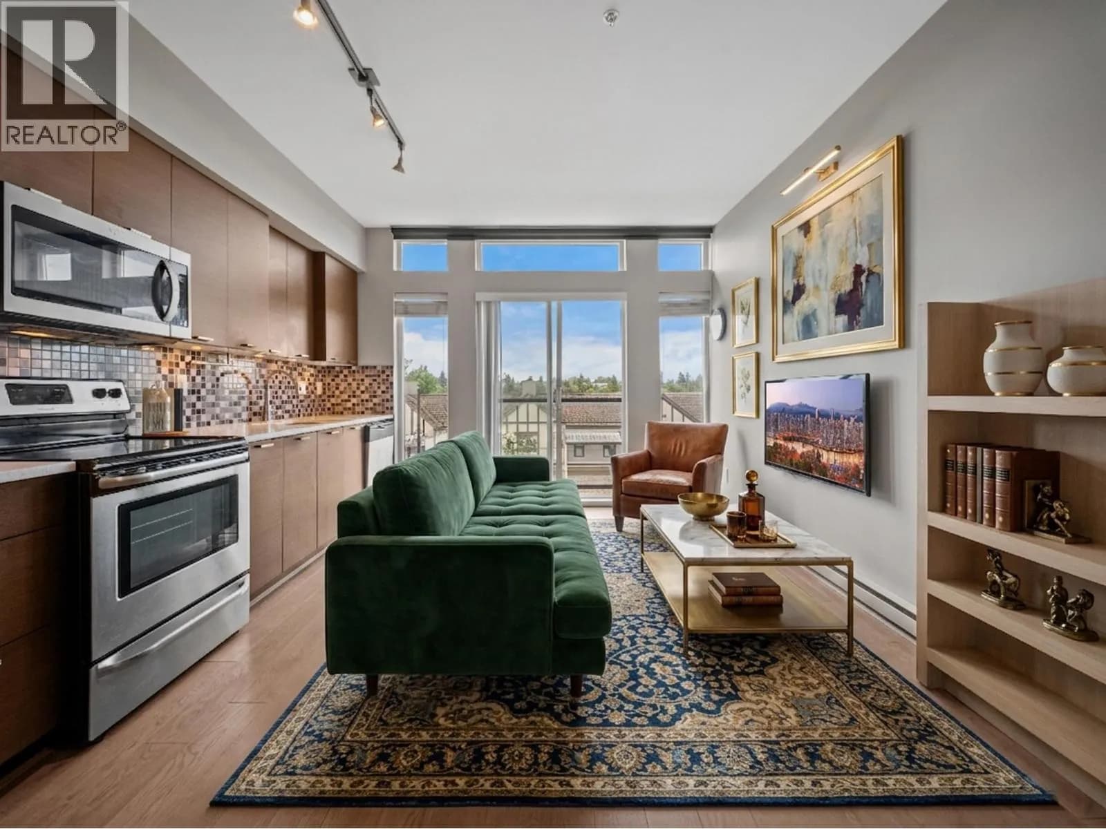 #301 4372 FRASER STREET, Vancouver, BC photo 1