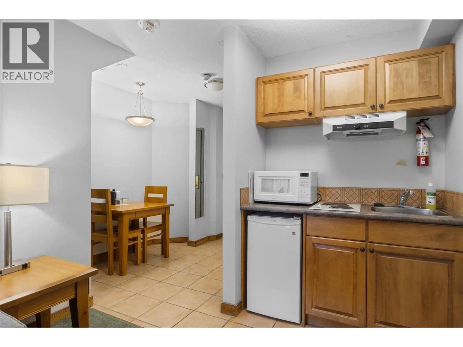 #307 3160 Creekside Way, Sun Peaks, BC photo 4