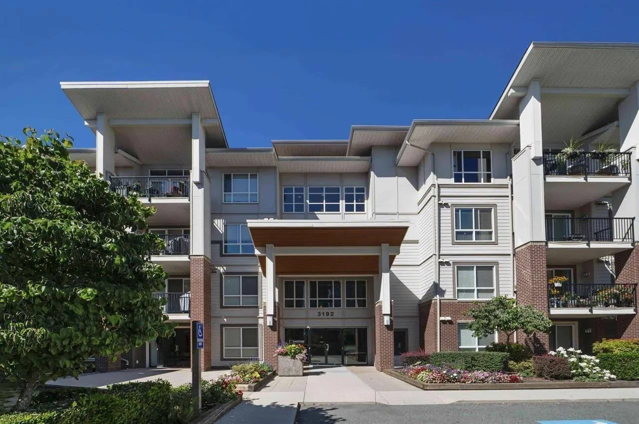 3192 GLADWIN ROAD, Abbotsford
