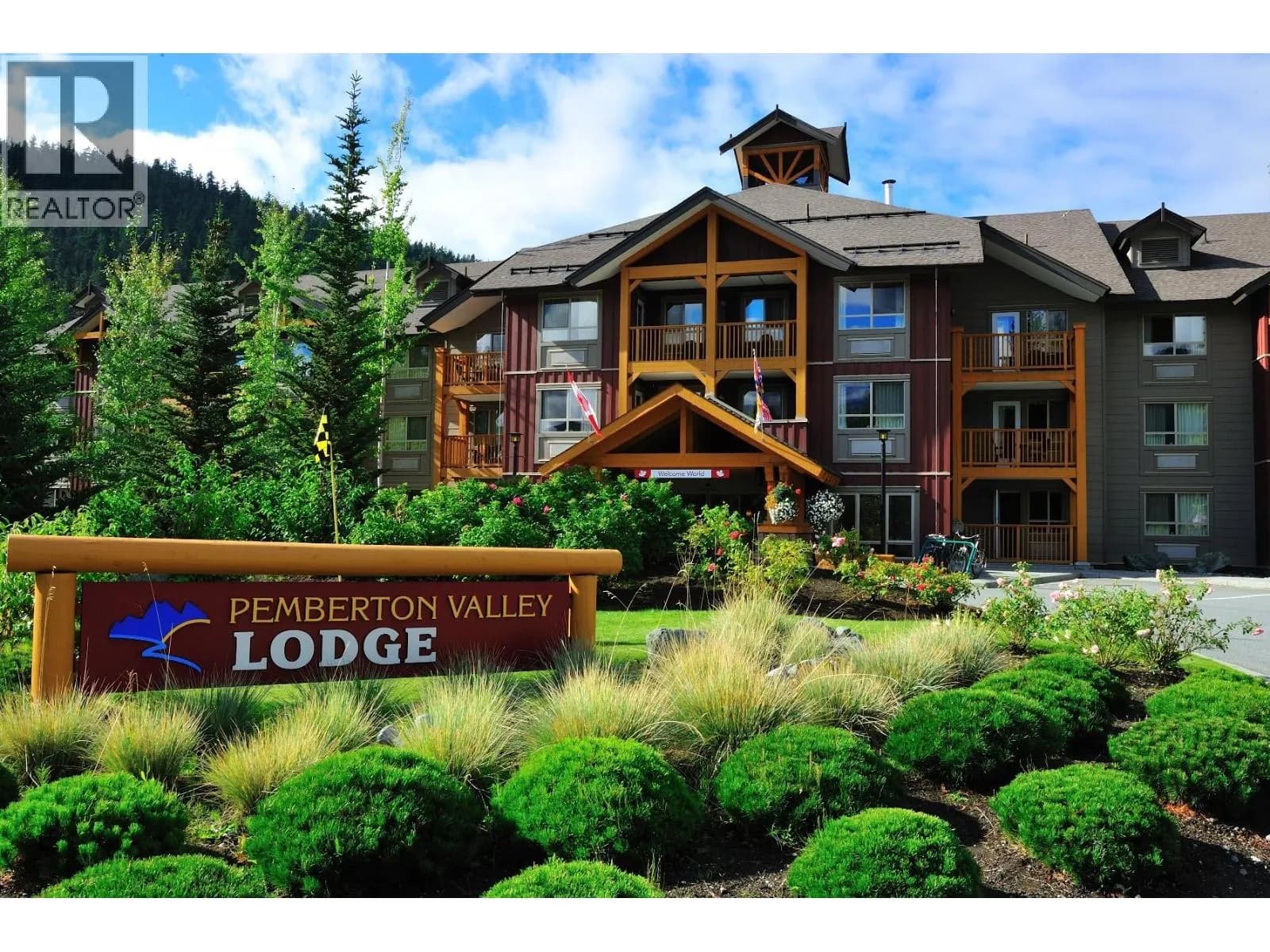 1490 HIGHWAY 99, Pemberton
