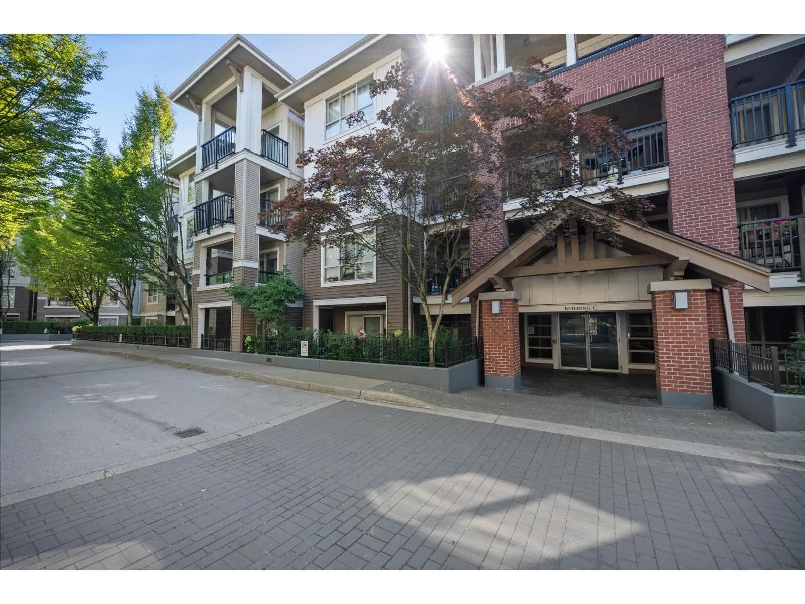 8929 202 STREET, Langley