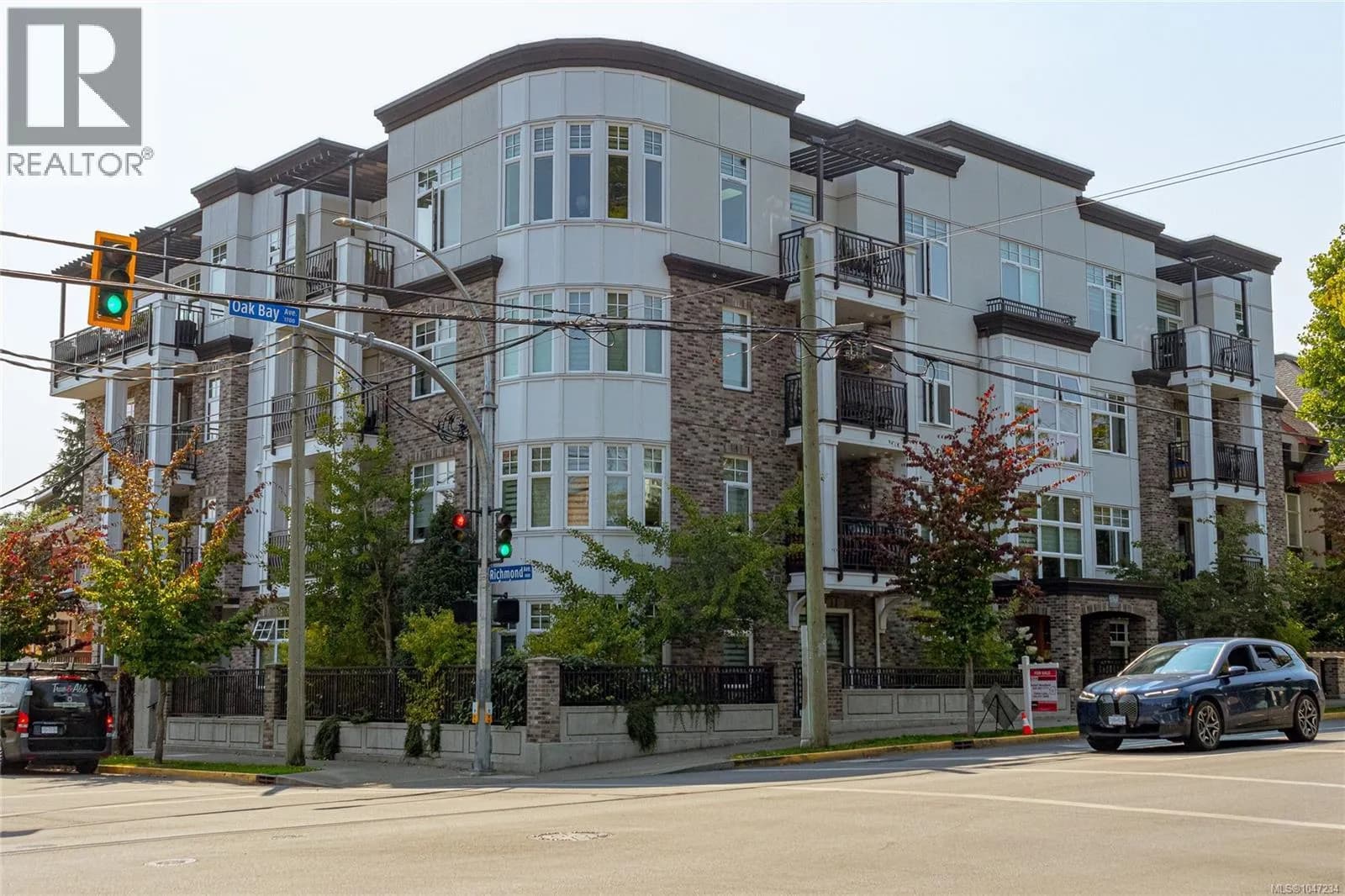 1765 Oak Bay Ave, Victoria