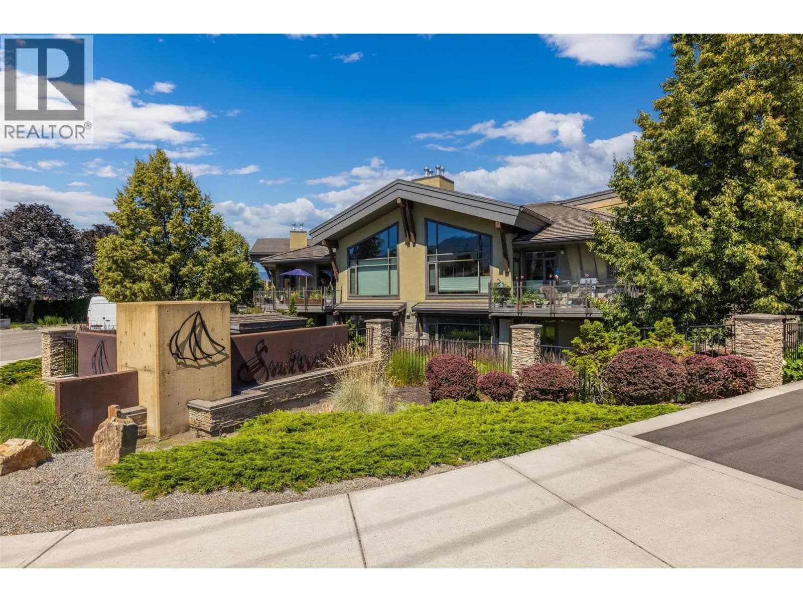 #205 600 Sarsons Road, Kelowna, BC photo 2