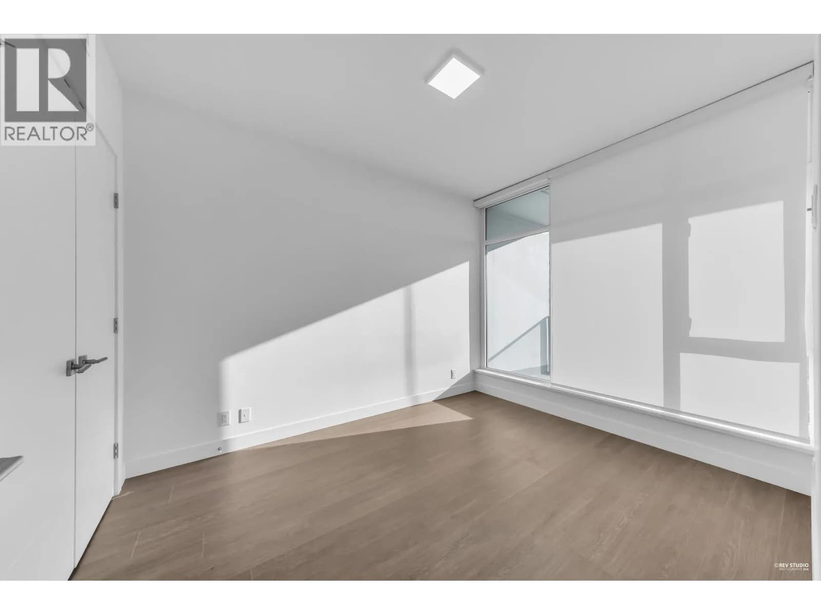 #1505 6511 SUSSEX AVENUE, Burnaby, BC photo 2