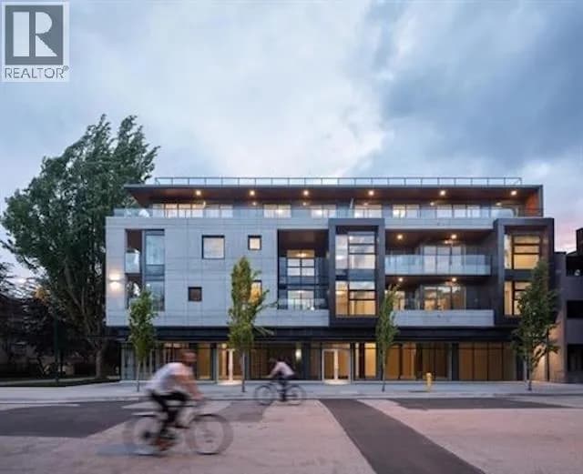 717 W 17TH AVENUE, Vancouver