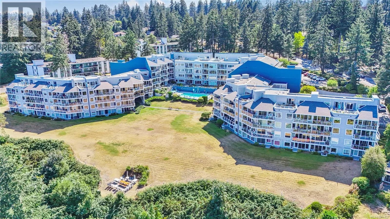 2560 Departure Bay Rd, Nanaimo
