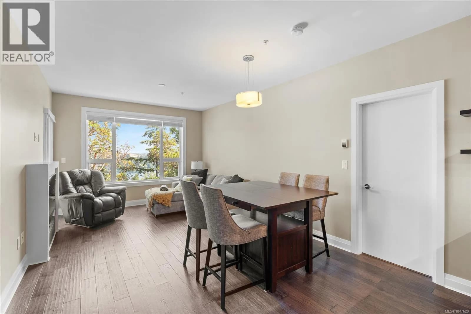 #313 1145 Sikorsky Rd, Langford, BC photo 4