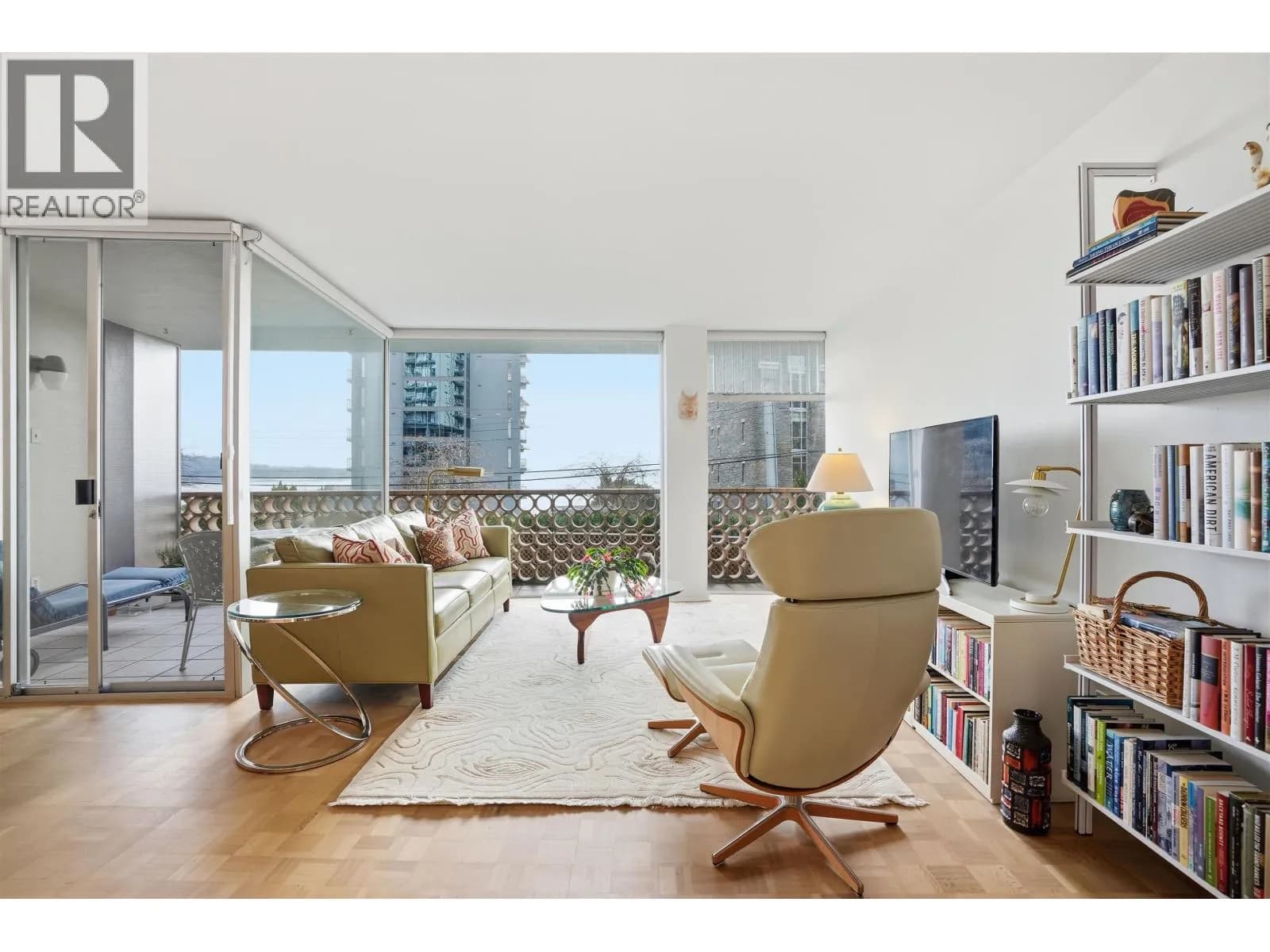 2135 ARGYLE AVENUE, West Vancouver