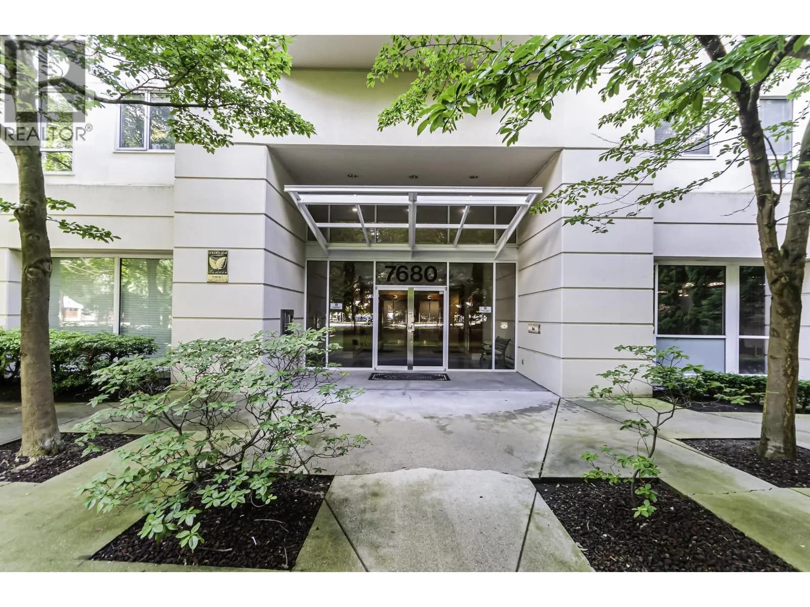 #303 7680 GRANVILLE AVENUE, Richmond, BC photo 2