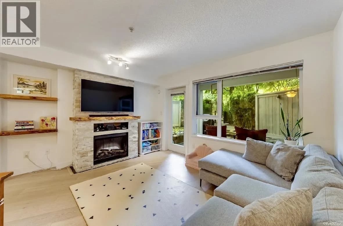 #116 4723 DAWSON STREET, Burnaby, BC photo 2
