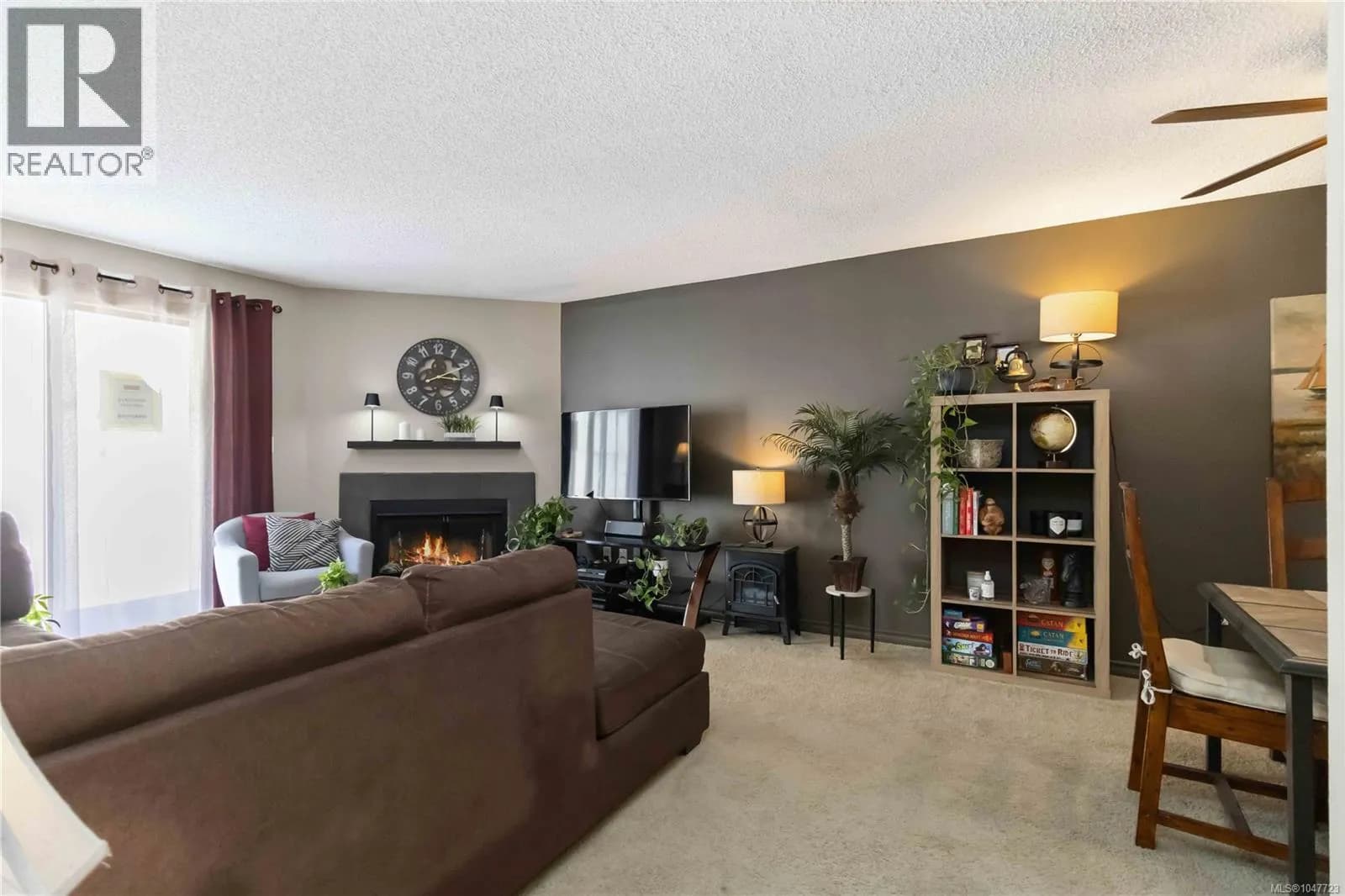 #314 3255 Glasgow Ave, Saanich, BC photo 2