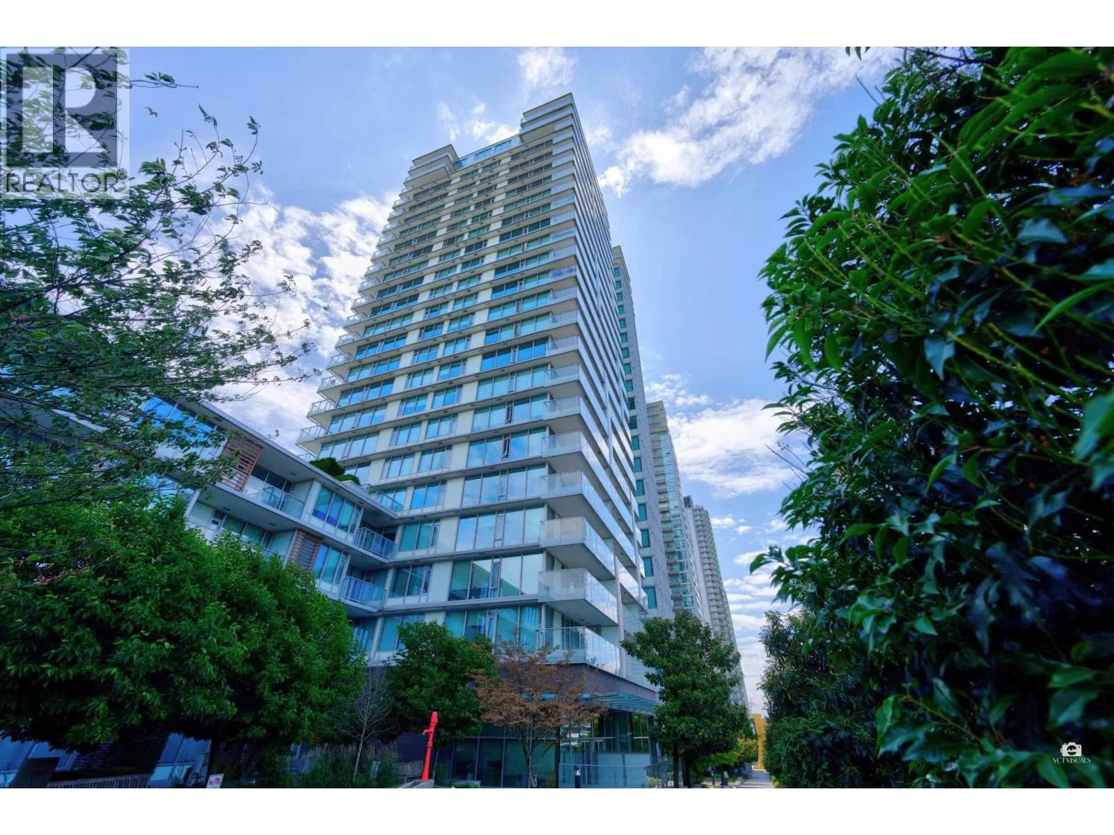 8031 NUNAVUT LANE, Vancouver