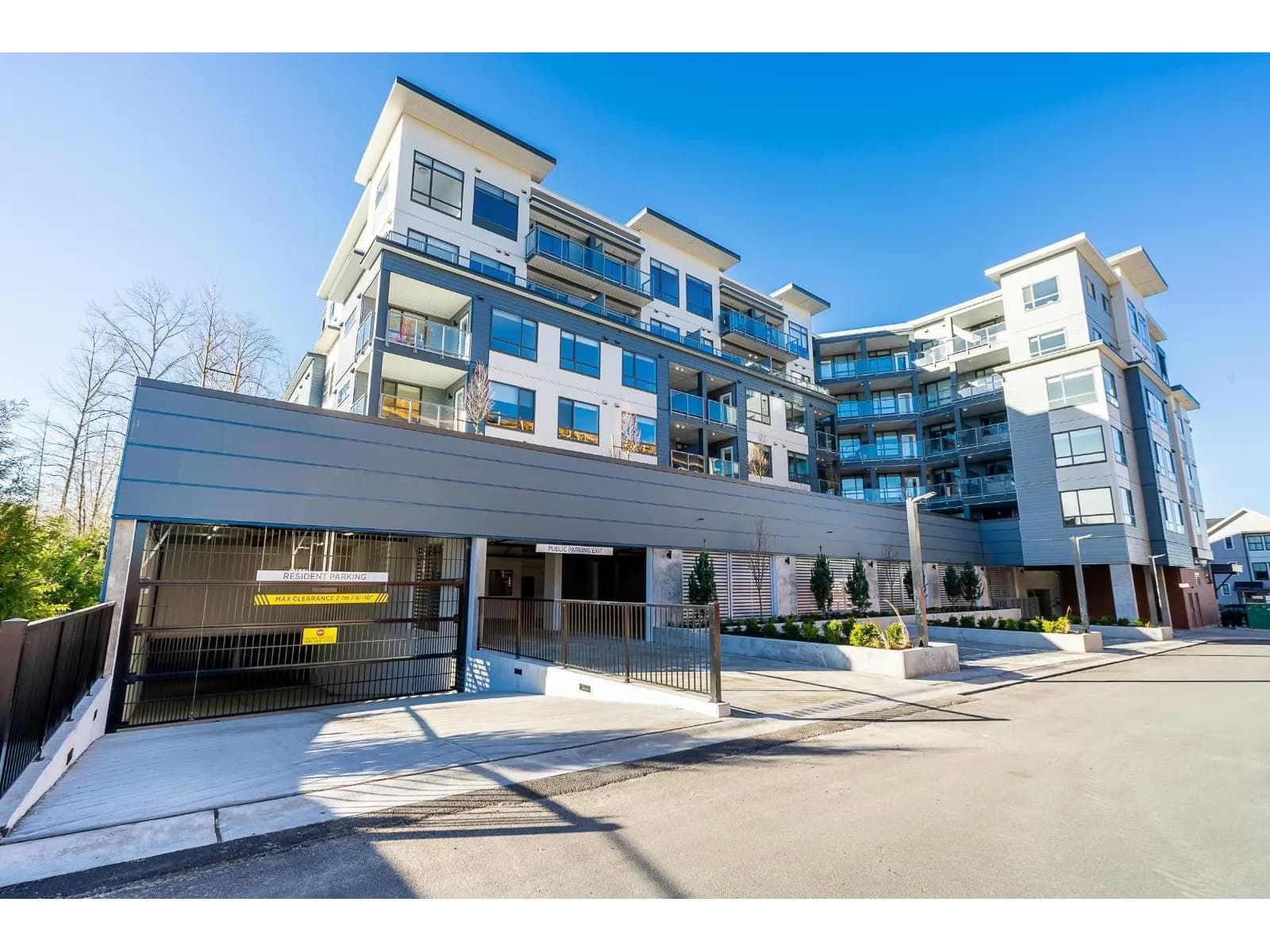 #401 7920 206 STREET, Langley, BC photo 3
