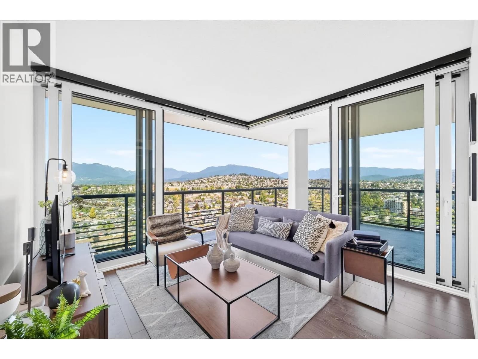 4730 LOUGHEED HIGHWAY, Burnaby