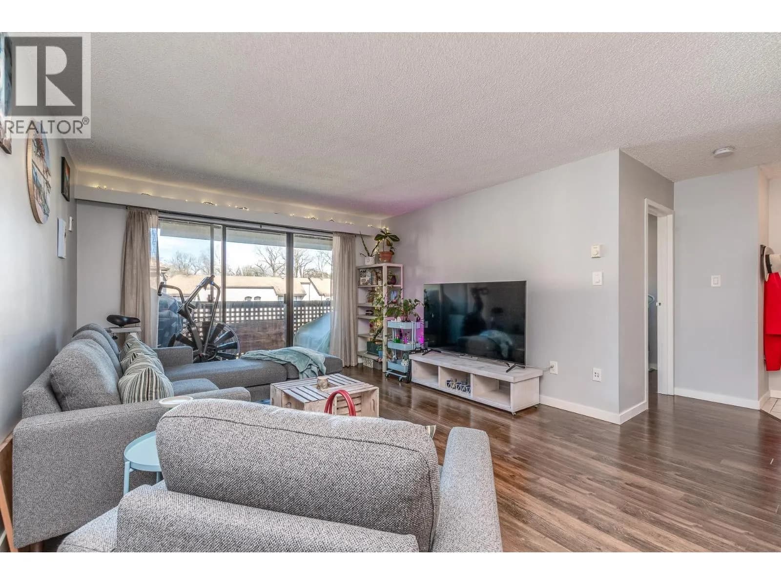 #415 365 GINGER DRIVE, New Westminster, BC photo 3