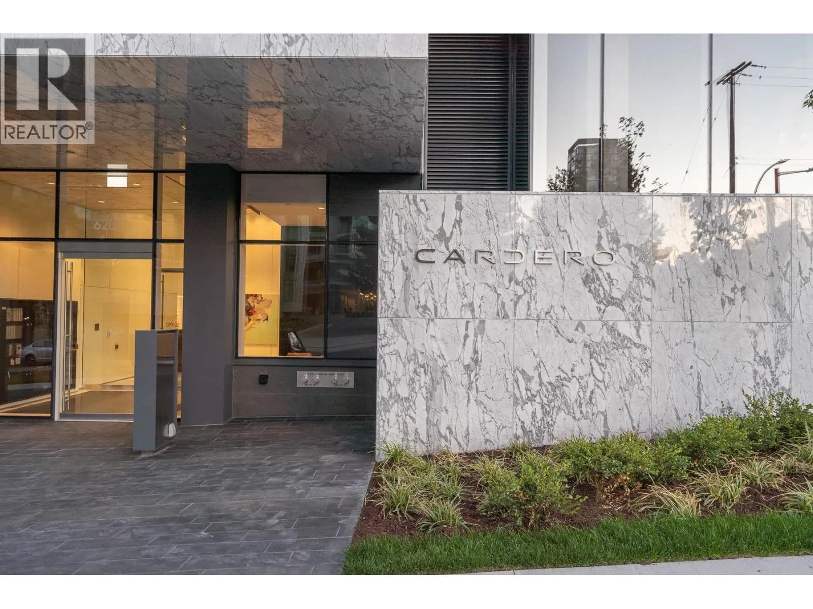 #1404 620 CARDERO STREET, Vancouver, BC photo 3