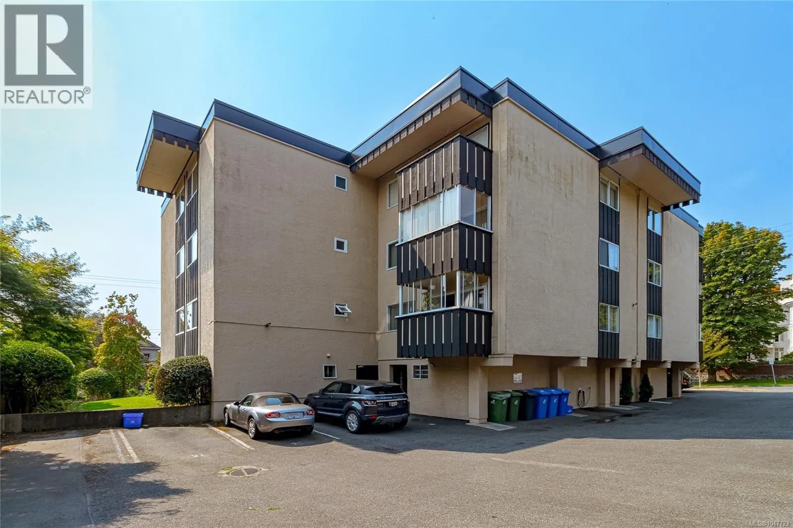 #101 1000 McClure St, Victoria, BC photo 2